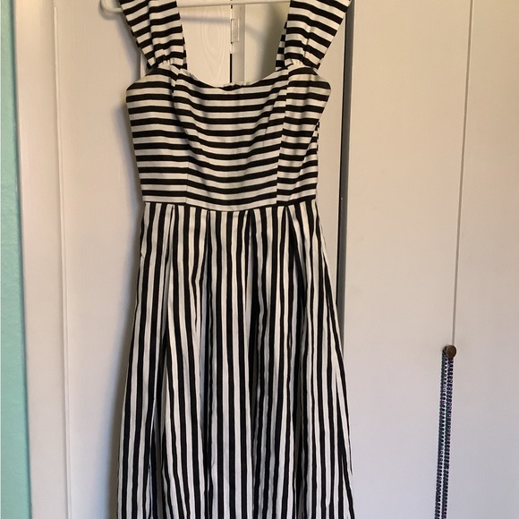 Rockabilly fit and flare dress - Picture 1 of 5